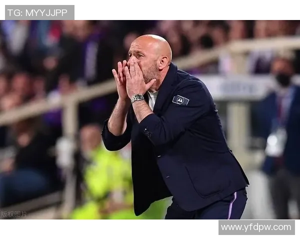 佛罗伦萨与森多利亚历史交锋记录分析及战绩回顾